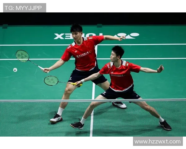 重庆羽毛球队与成都羽毛球队赛后复盘团队协作分析与经验总结